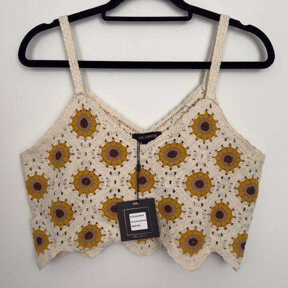 NWT QED London Multicolored Cropped Crochet Camisole - Picture 2 of 6